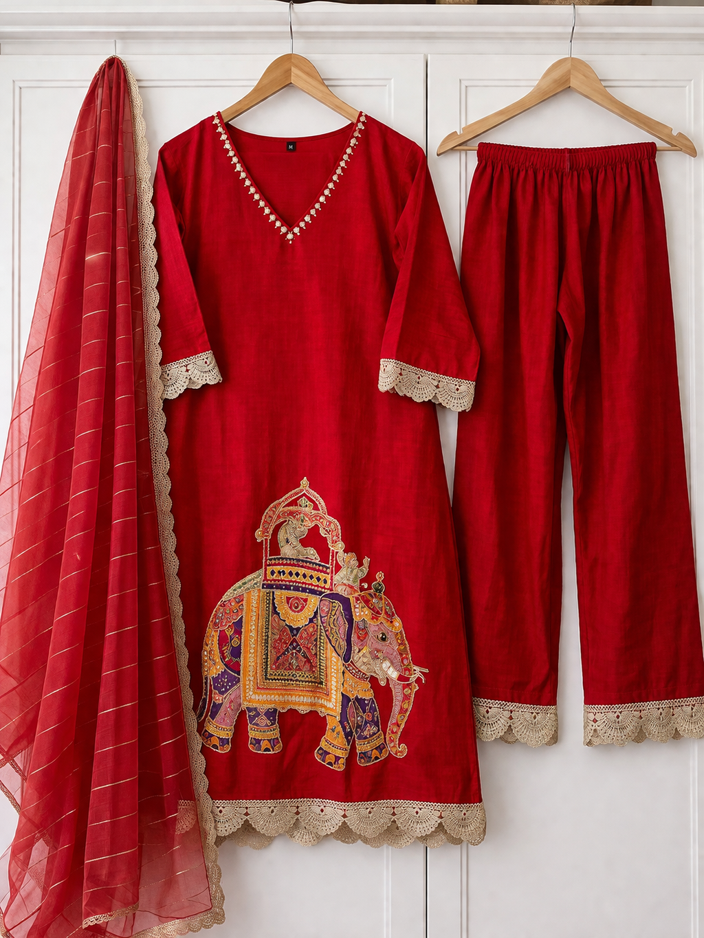 Red Elephant Motif Set