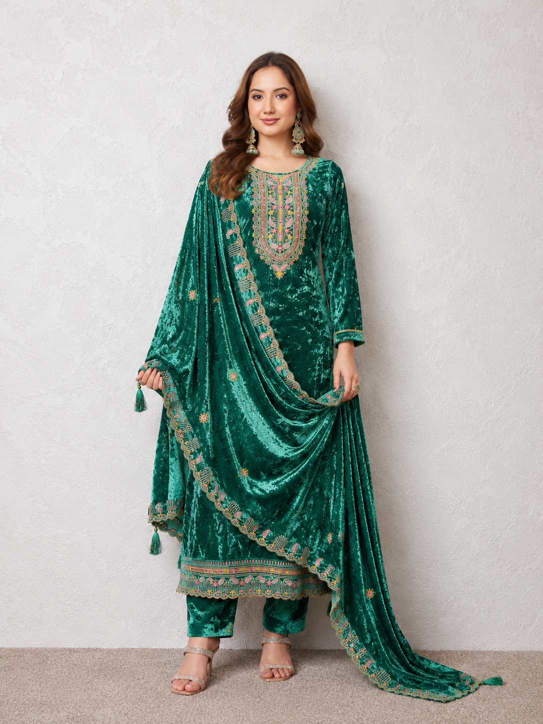 Zareen Velvet Suit Set